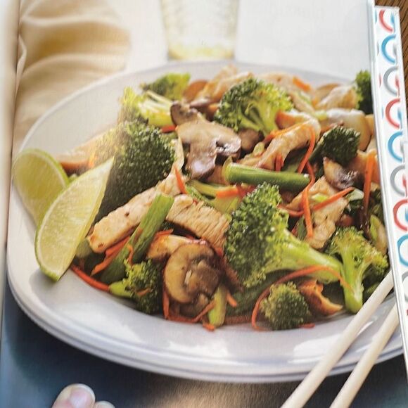 The Whole 30 The 30 Day Guide to Total Health and Food Freedom - Picture 10 of 13